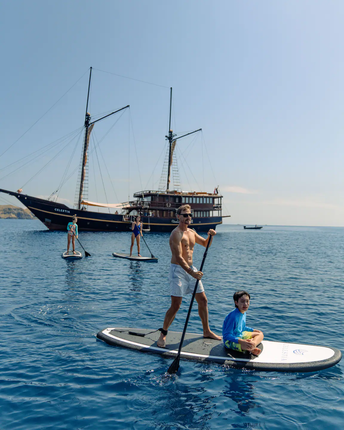 celestia-paddleboarding